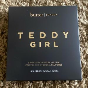 BRAND NEW- Butter Teddy Girl 9-Piece Eye Shadow Pallette